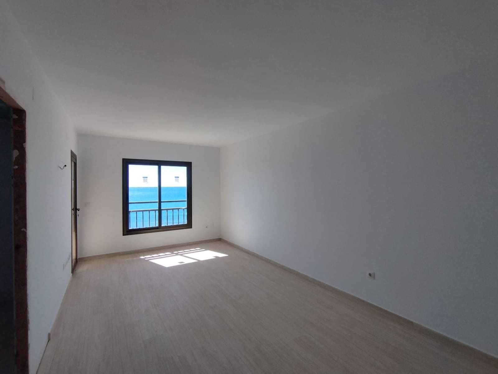 2 slaapkamer Appartement te koop in Fuengirola met zwembad garage - € 550.000 (Ref: 9434760)