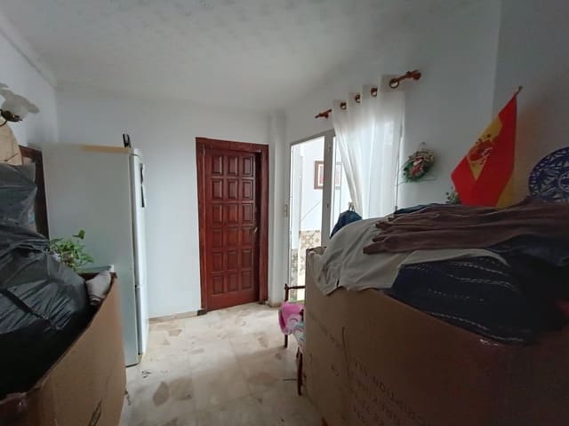 Pareado de 5 habitaciones en Zona Puerto Deportivo, Fuengirola en venta - 450.000 € (Ref: 9434761)