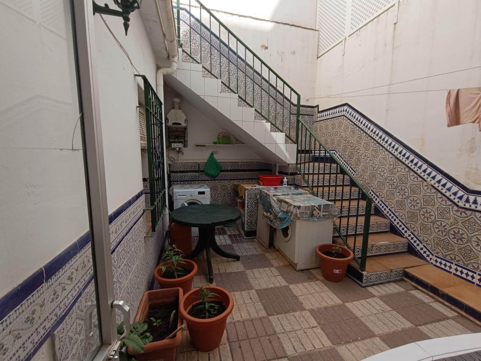 Pareado de 5 habitaciones en Fuengirola en venta - 450.000 € (Ref: 9434761)