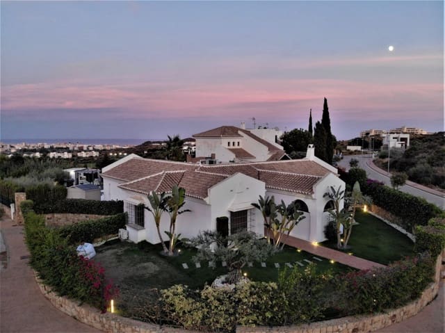 3 soveværelse Villa til salg i Hipódromo - Cerrado del Águila, Mijas med swimmingpool garage - € 1.350.000 (Ref: 9434762)
