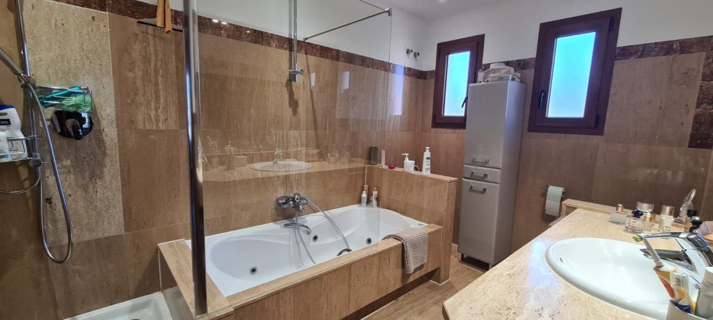 3 soverom Villa til salgs i Mijas med svømmebasseng garasje - € 1 350 000 (Ref: 9434762)