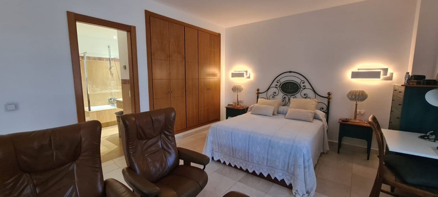 3 soverom Villa til salgs i Mijas med svømmebasseng garasje - € 1 350 000 (Ref: 9434762)