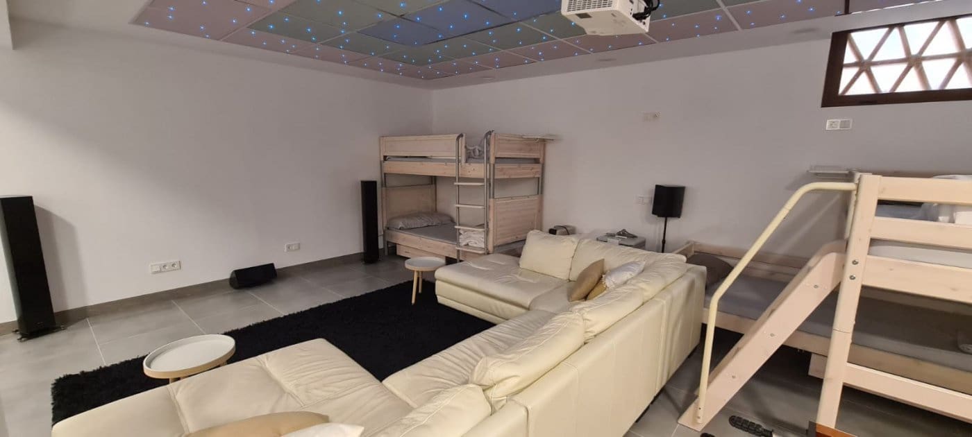 3 soverom Villa til salgs i Mijas med svømmebasseng garasje - € 1 350 000 (Ref: 9434762)