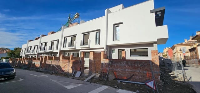 Adosado de 3 habitaciones en Mijas en venta con garaje - 435.000 € (Ref: 9434765)