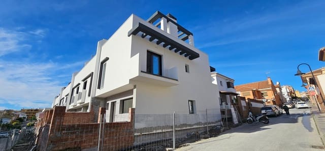 Adosado de 3 habitaciones en Mijas en venta con garaje - 435.000 € (Ref: 9434765)