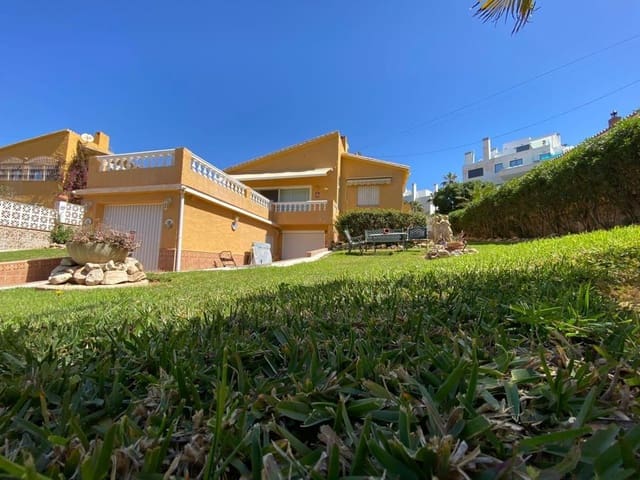 3 bedroom Villa for sale in El Faro de Calaburra - Chaparral, Mijas with pool garage - € 630,000 (Ref: 9434766)