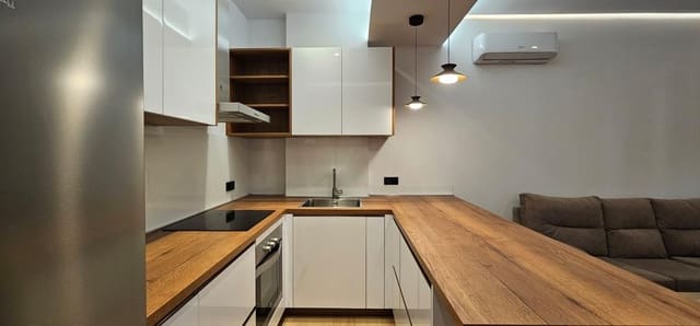 1 soveværelse Lejlighed til salg i Centro ciudad, Fuengirola med garage - € 199.000 (Ref: 9548820)