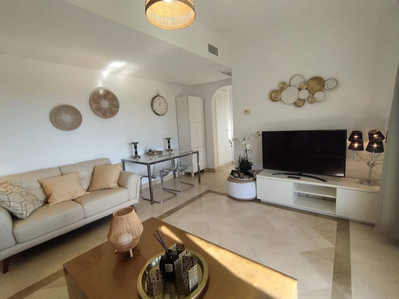 2 soveværelse Penthouse til leje i Mijas med swimmingpool garage - € 1.950 (Ref: 9548822)