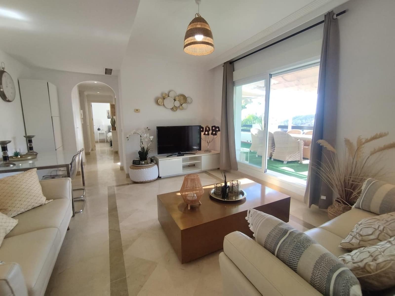 2 soveværelse Penthouse til leje i Mijas med swimmingpool garage - € 1.950 (Ref: 9548822)