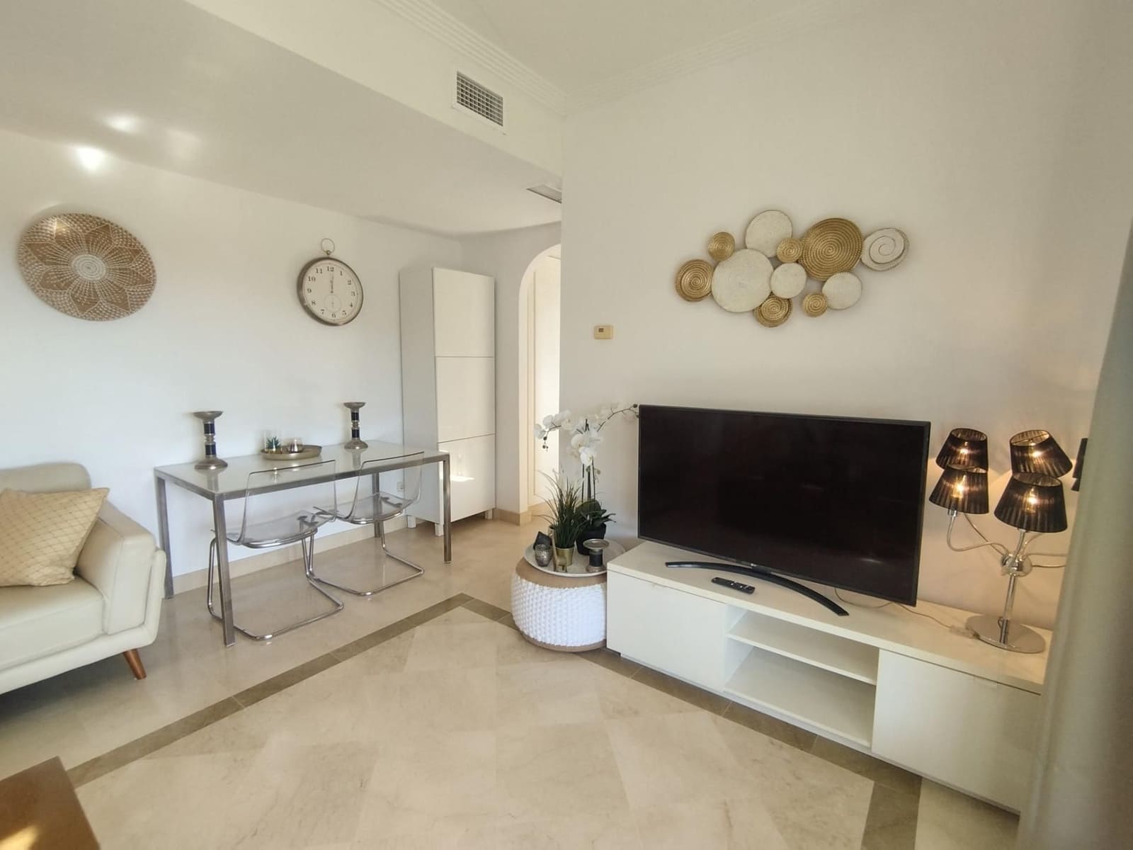 2 soveværelse Penthouse til leje i Mijas med swimmingpool garage - € 1.950 (Ref: 9548822)