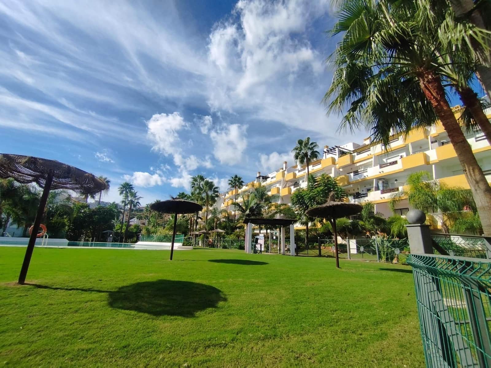 2 soveværelse Penthouse til leje i Mijas med swimmingpool garage - € 1.950 (Ref: 9548822)