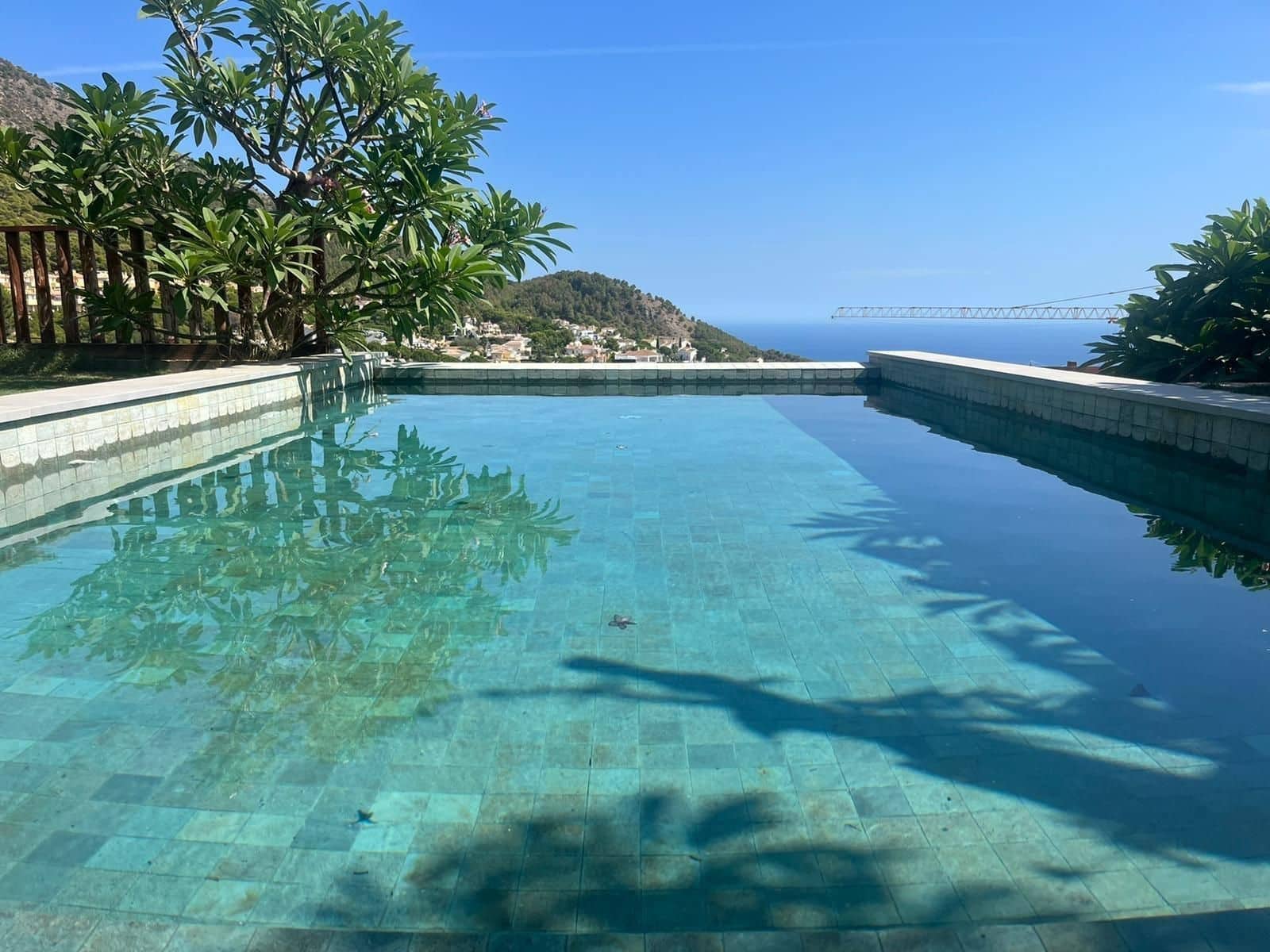 5 bedroom Villa for sale in Mijas with pool garage - € 1,650,000 (Ref: 9548829)