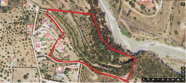 7 bedroom Villa for sale in Valtocado - La Alquería - La Atalaya, Mijas with pool garage - € 800,000 (Ref: 9548836)