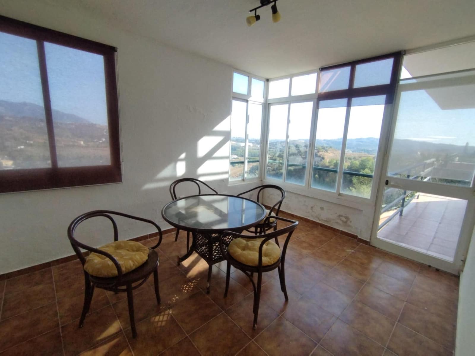 7 bedroom Villa for sale in Mijas with pool garage - € 800,000 (Ref: 9548836)
