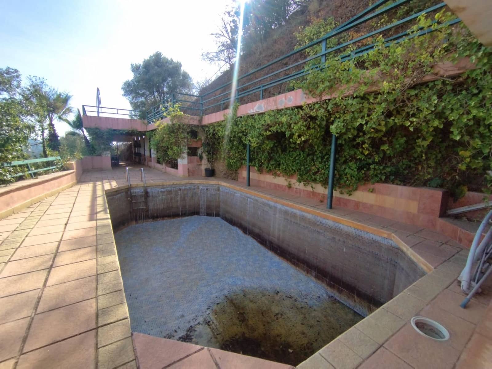 7 bedroom Villa for sale in Mijas with pool garage - € 800,000 (Ref: 9548836)