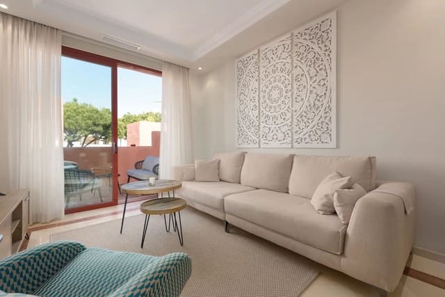 2 bedroom Apartment for sale in Elviria, Marbella with pool garage - € 549,000 (Ref: 10007577)