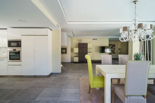 5 soveværelse Villa til salg i Nueva Andalucia, Marbella med swimmingpool - € 2.400.000 (Ref: 10007772)