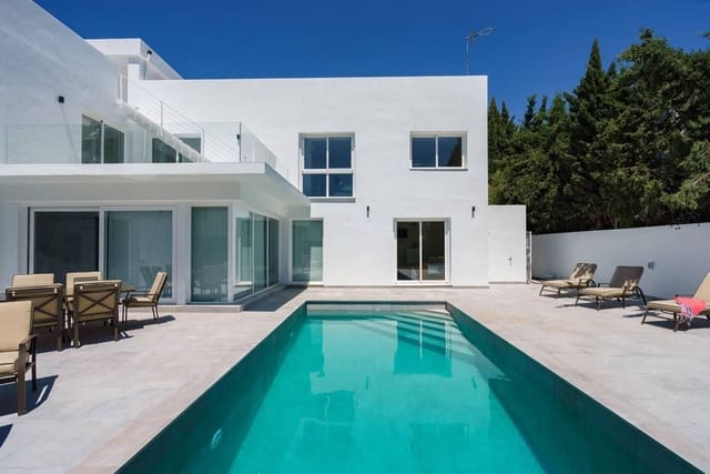 5 soveværelse Villa til salg i Nueva Andalucia, Marbella med swimmingpool - € 2.400.000 (Ref: 10007772)