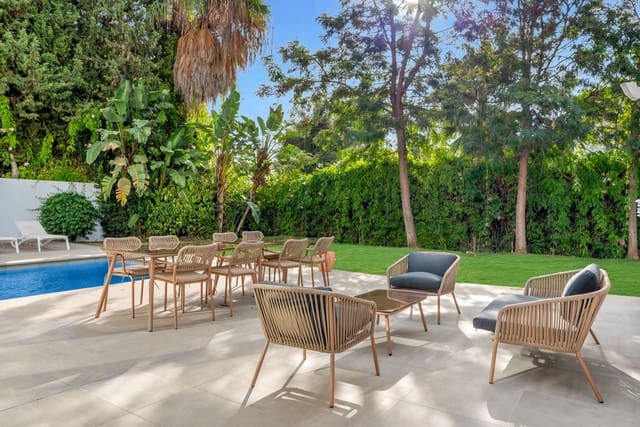 5 soveværelse Villa til salg i Nueva Andalucia, Marbella med swimmingpool - € 2.399.000 (Ref: 10007772)
