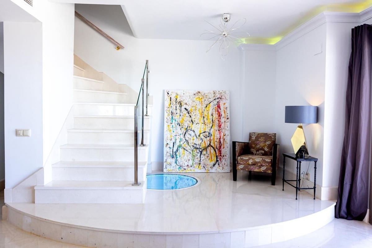 5 slaapkamer Appartement voor vakantieverhuur in La Cala de Mijas met zwembad garage - € 1.500 (Ref: 10014689)