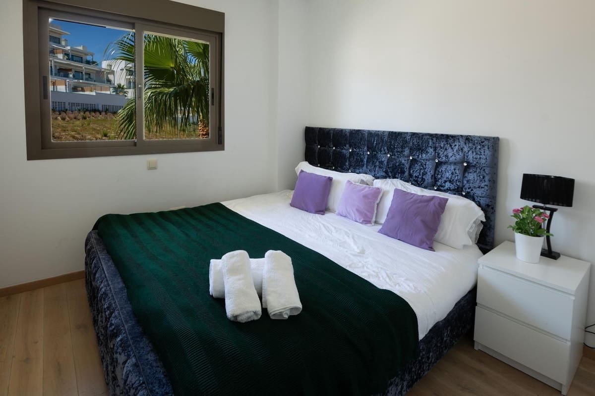 5 slaapkamer Appartement voor vakantieverhuur in La Cala de Mijas met zwembad garage - € 1.500 (Ref: 10014689)