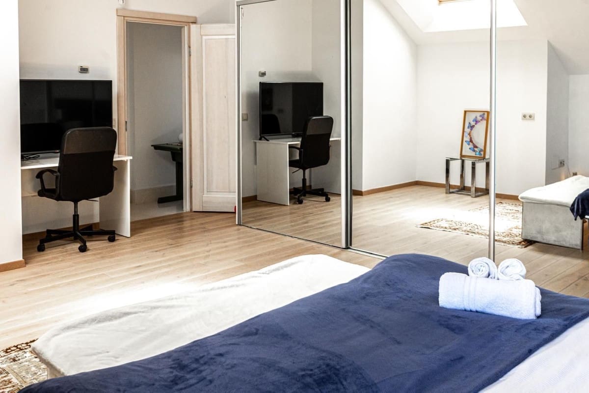 5 slaapkamer Appartement voor vakantieverhuur in La Cala de Mijas met zwembad garage - € 1.500 (Ref: 10014689)