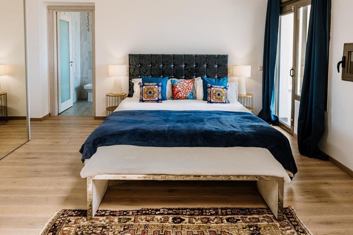 5 slaapkamer Appartement voor vakantieverhuur in La Cala de Mijas met zwembad garage - € 1.500 (Ref: 10014689)