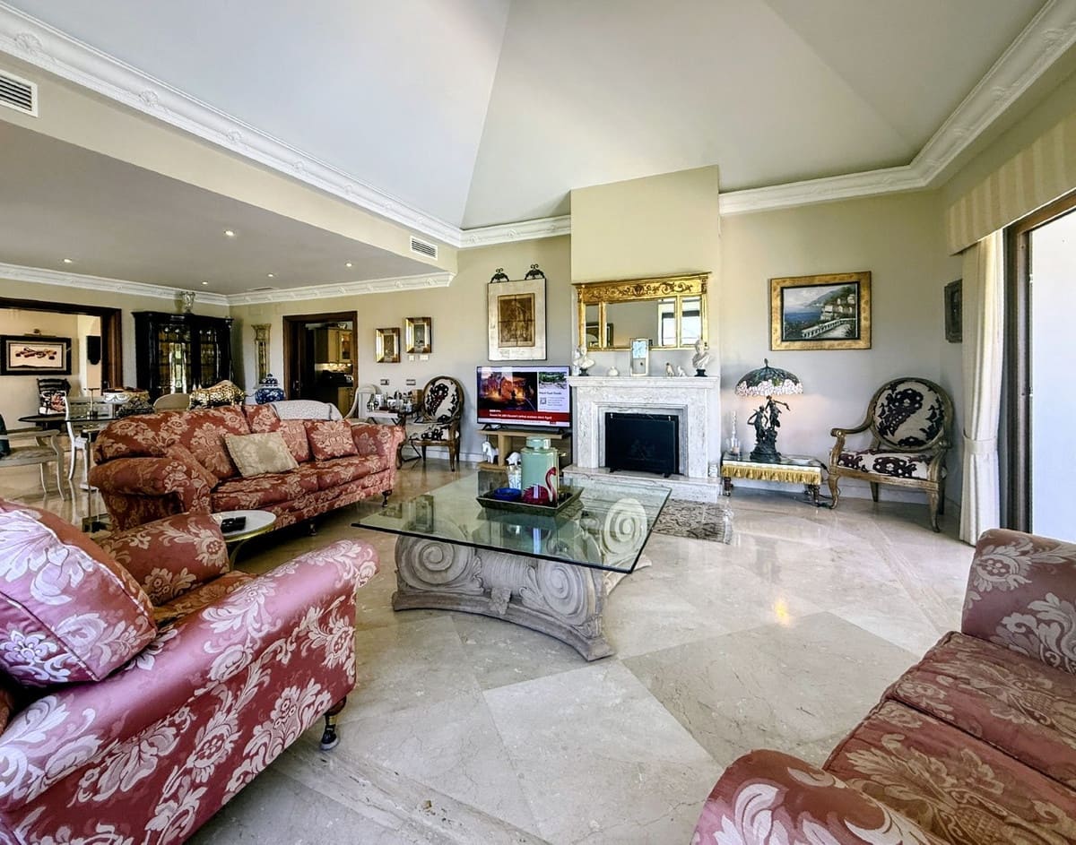 4 sypialnia Willa na sprzedaż w La Cala Golf z basenem - 1 850 000 € (Ref: 10034549)