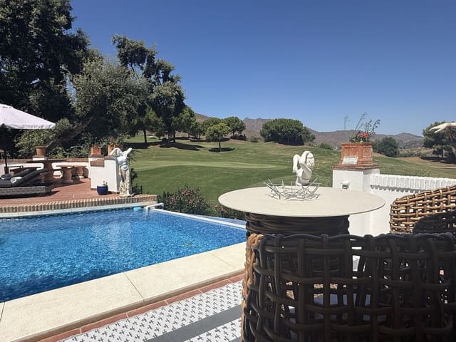 4 sypialnia Willa na sprzedaż w La Cala Golf, Mijas z basenem - 1 850 000 € (Ref: 10034549)