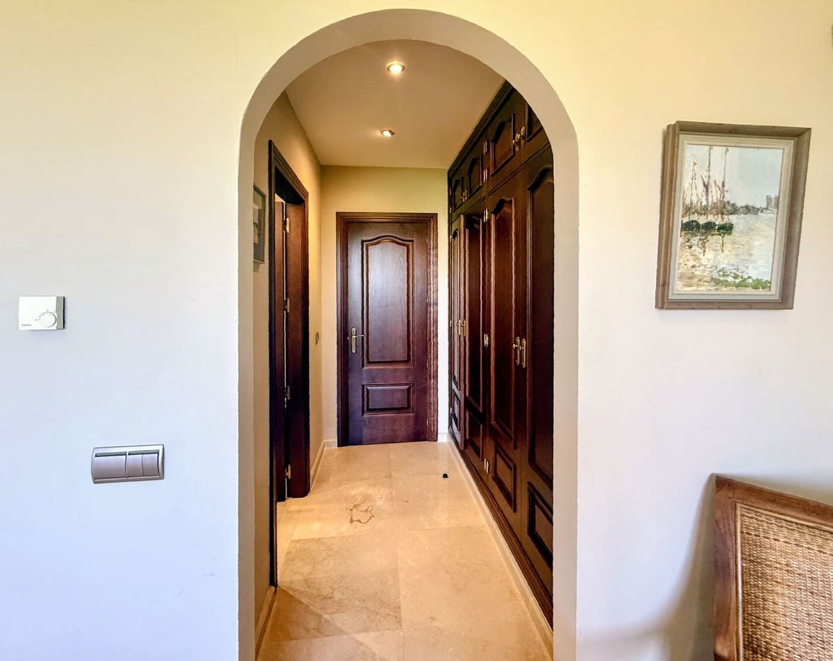 4 sypialnia Willa na sprzedaż w La Cala Golf z basenem - 1 850 000 € (Ref: 10034549)