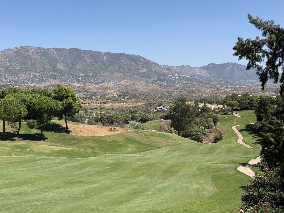 4 sypialnia Willa na sprzedaż w La Cala Golf z basenem - 1 850 000 € (Ref: 10034549)