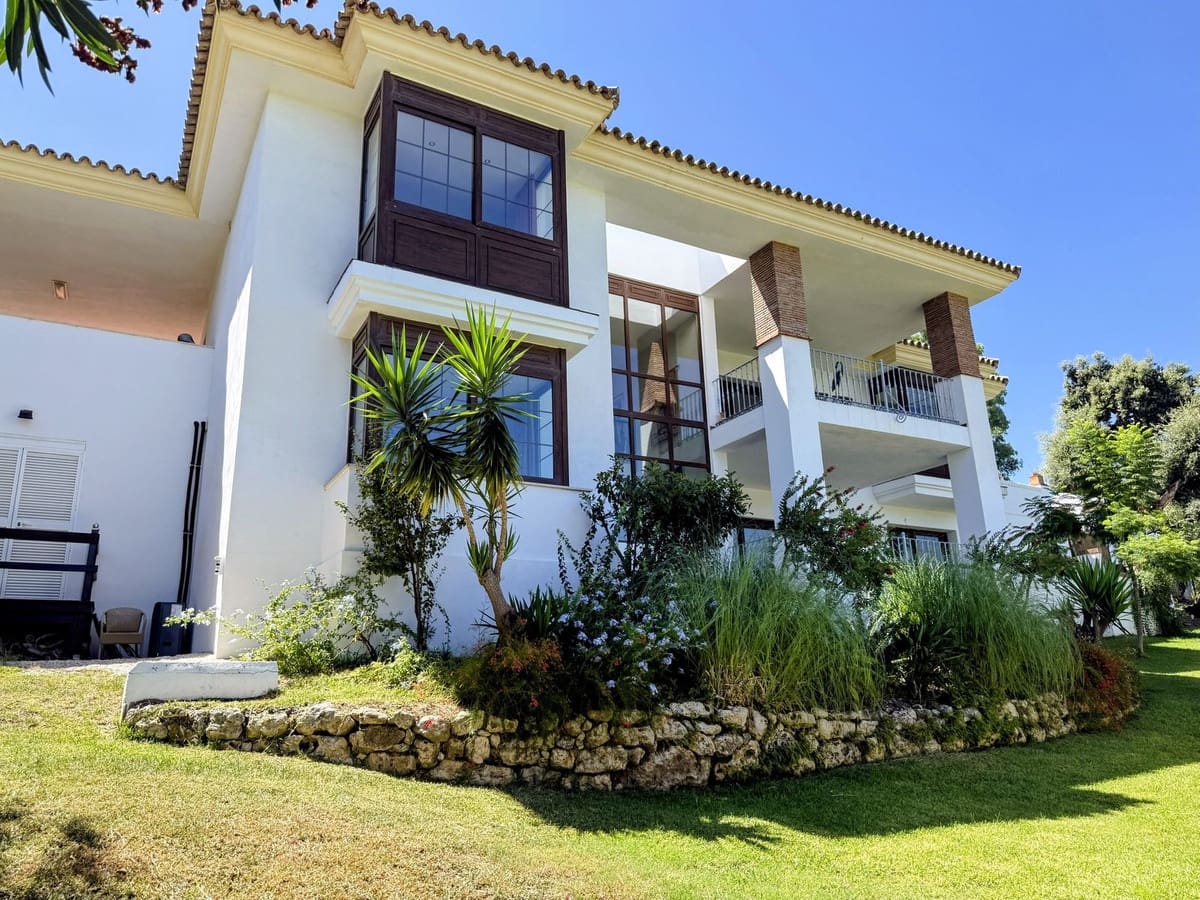 4 sypialnia Willa na sprzedaż w La Cala Golf z basenem - 1 850 000 € (Ref: 10034549)
