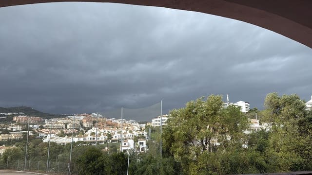 3 chambre Villa/Maison Semi-Mitoyenne à vendre à Riviera del Sol, Mijas avec piscine garage - 550 000 € (Ref: 10077515)