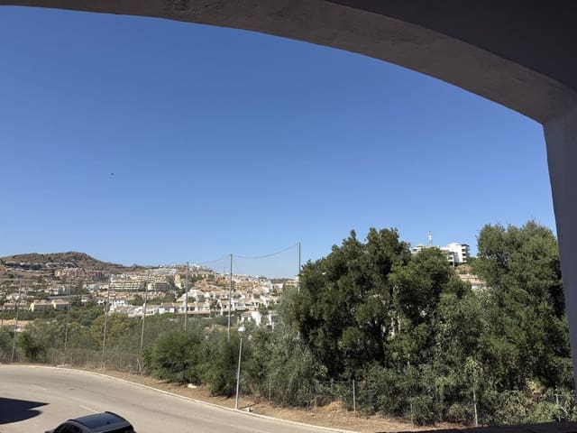 3 chambre Villa/Maison Semi-Mitoyenne à vendre à Riviera del Sol, Mijas avec piscine garage - 550 000 € (Ref: 10077515)
