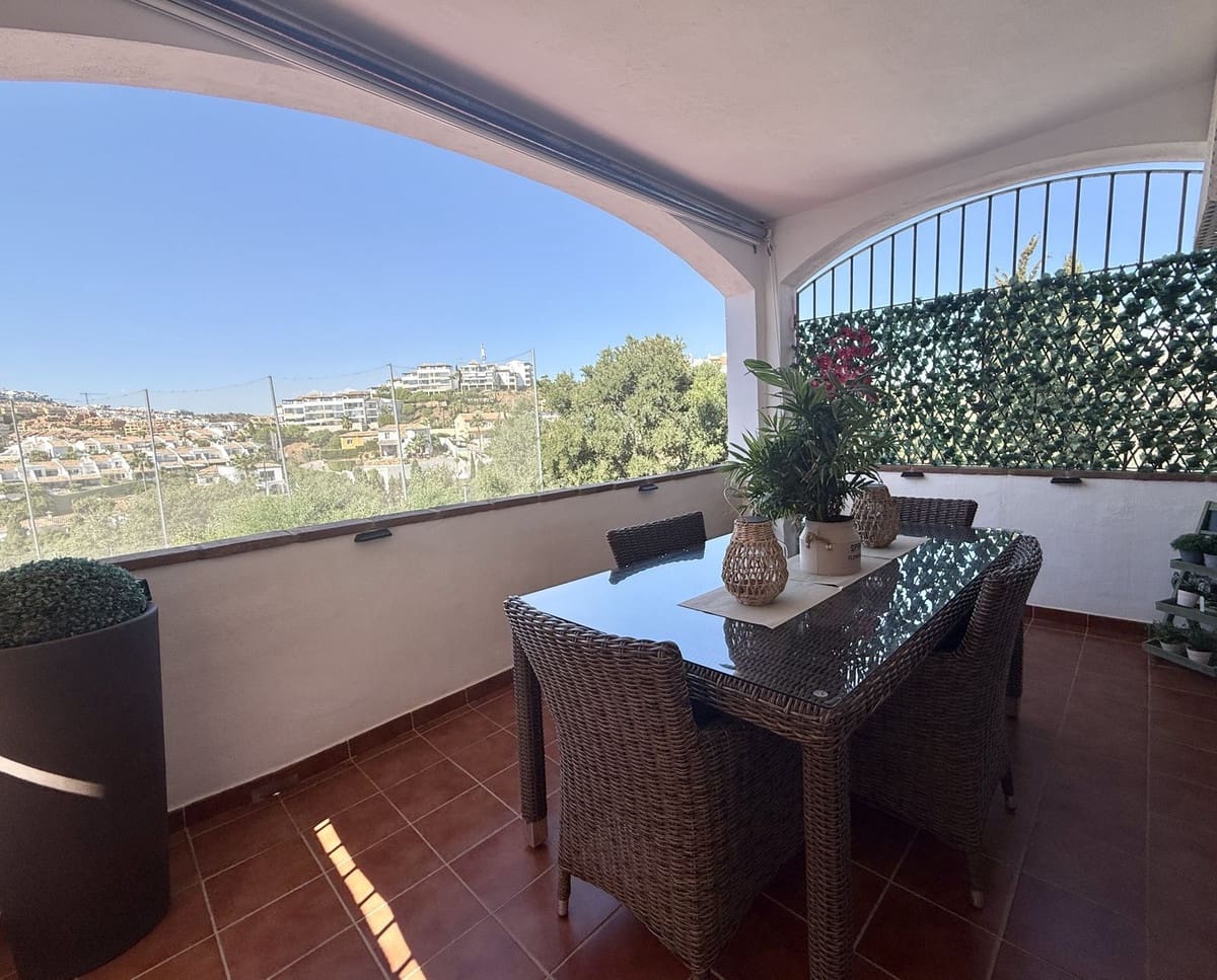 3 chambre Villa/Maison Semi-Mitoyenne à vendre à Riviera del Sol avec piscine garage - 550 000 € (Ref: 10077515)