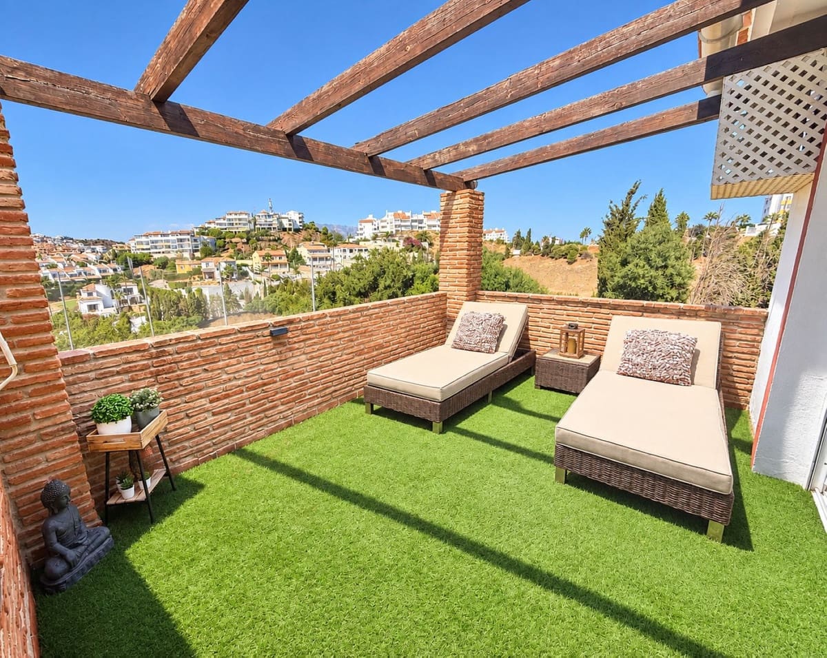 3 bedroom Townhouse for sale in Riviera del Sol with pool garage - € 549,995 (Ref: 10077515)