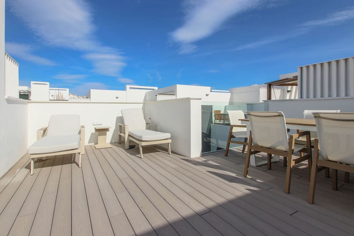 3 sypialnia Apartament na sprzedaż w Estepona z basenem garażem - 2 350 000 € (Ref: 10103556)