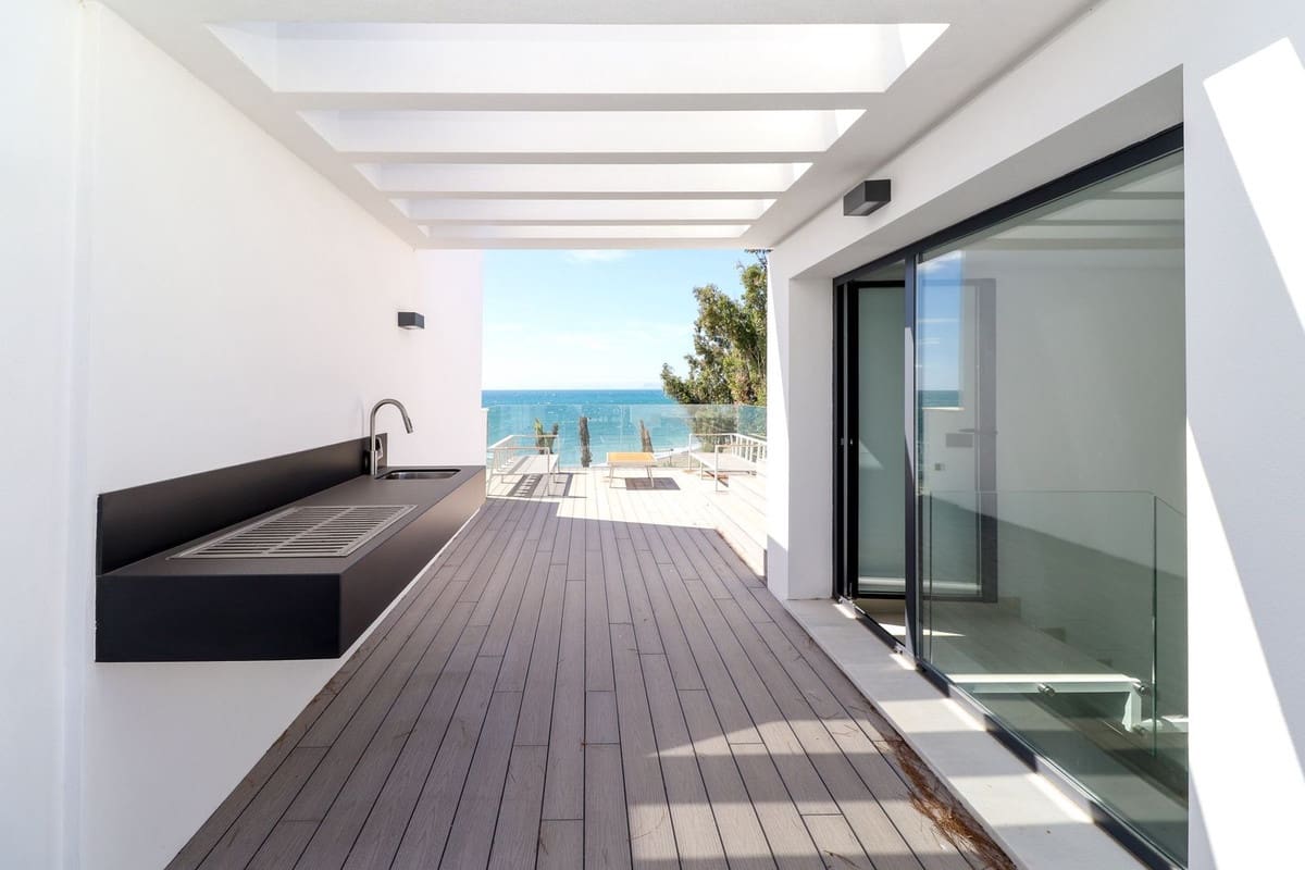 3 sypialnia Apartament na sprzedaż w Estepona z basenem garażem - 2 350 000 € (Ref: 10103556)