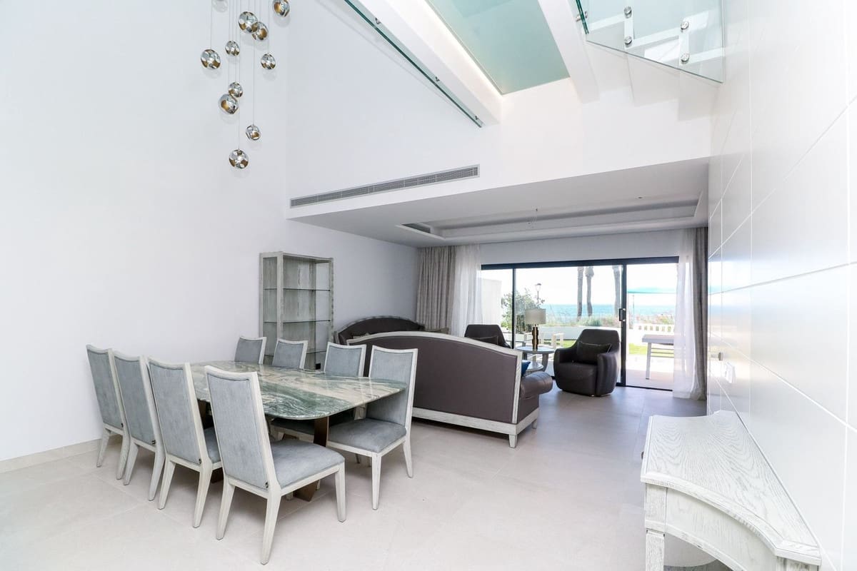 3 sypialnia Apartament na sprzedaż w Estepona z basenem garażem - 2 350 000 € (Ref: 10103556)