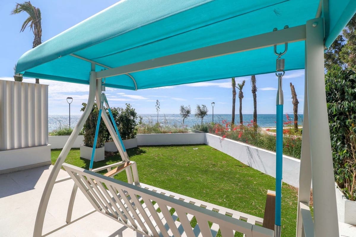 3 sypialnia Apartament na sprzedaż w Estepona z basenem garażem - 2 350 000 € (Ref: 10103556)