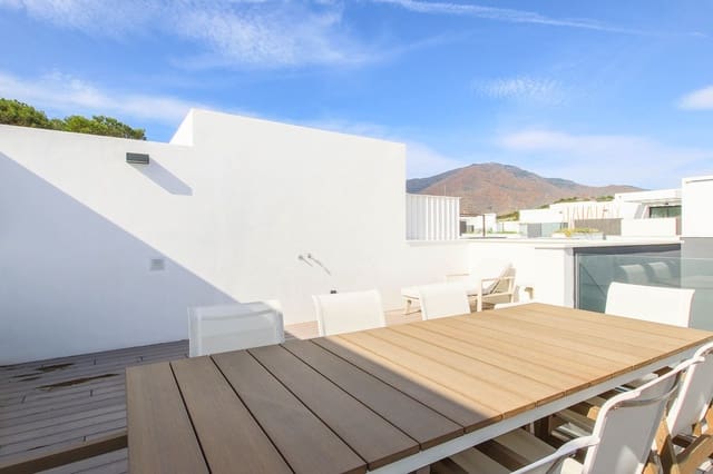 3 chambre Appartement à vendre à Guadalobón, Estepona avec piscine garage - 2 350 000 € (Ref: 10103556)