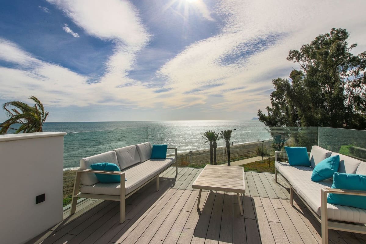 3 sypialnia Apartament na sprzedaż w Estepona z basenem garażem - 2 350 000 € (Ref: 10103556)