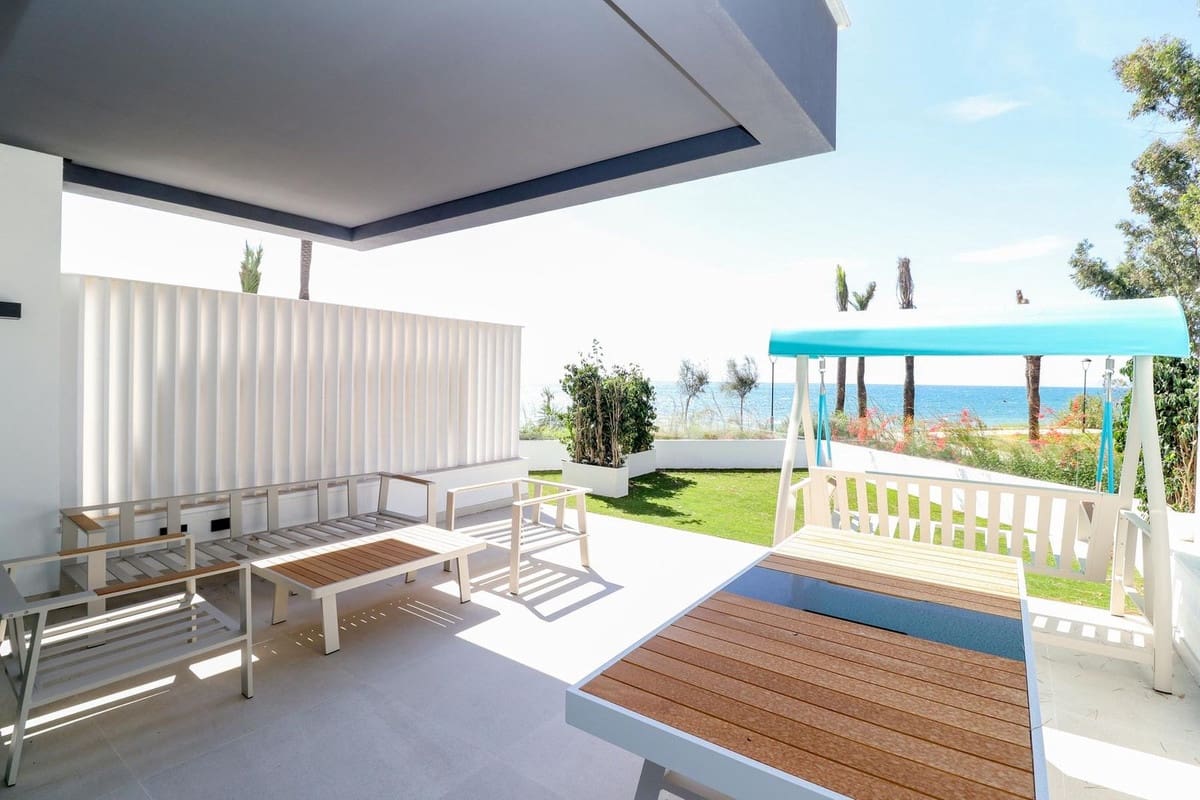 3 sypialnia Apartament na sprzedaż w Estepona z basenem garażem - 2 350 000 € (Ref: 10103556)