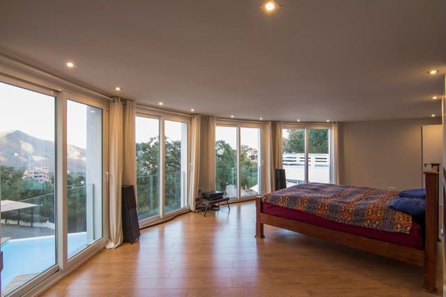 Chalet de 3 habitaciones en La Mairena, Ojen en venta con piscina garaje - 1.290.000 € (Ref: 10130864)