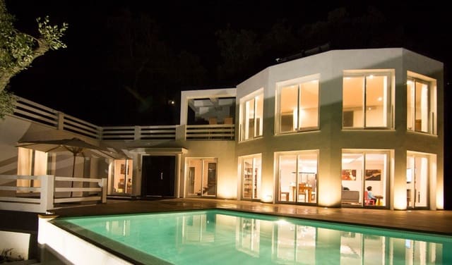 Chalet de 3 habitaciones en La Mairena, Ojen en venta con piscina garaje - 1.290.000 € (Ref: 10130864)