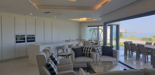 3 makuuhuone Huoneisto myytävänä paikassa Estepona mukana uima-altaan 
autotalli - 3 450 000 € (Ref: 10144946)