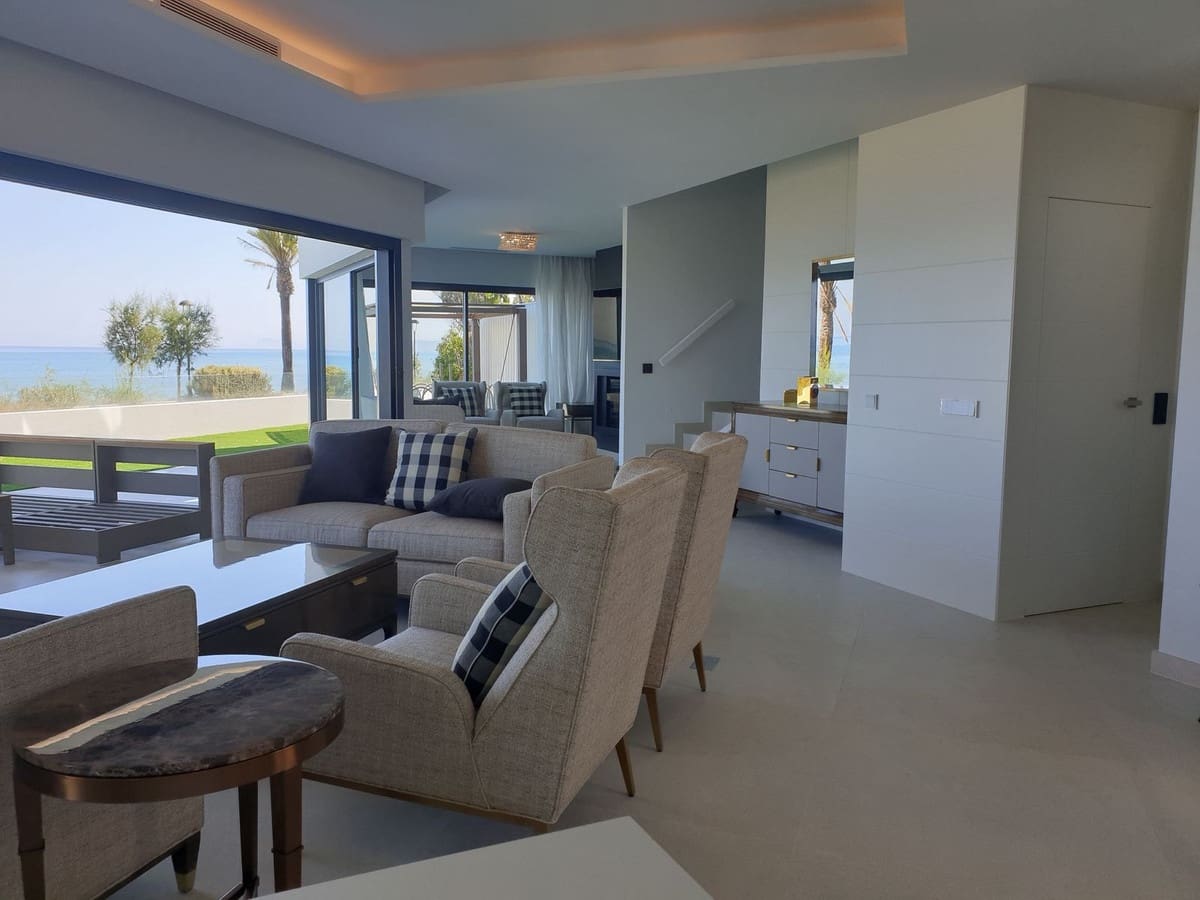 3 chambre Appartement à vendre à Estepona avec piscine garage - 3 450 000 € (Ref: 10144946)