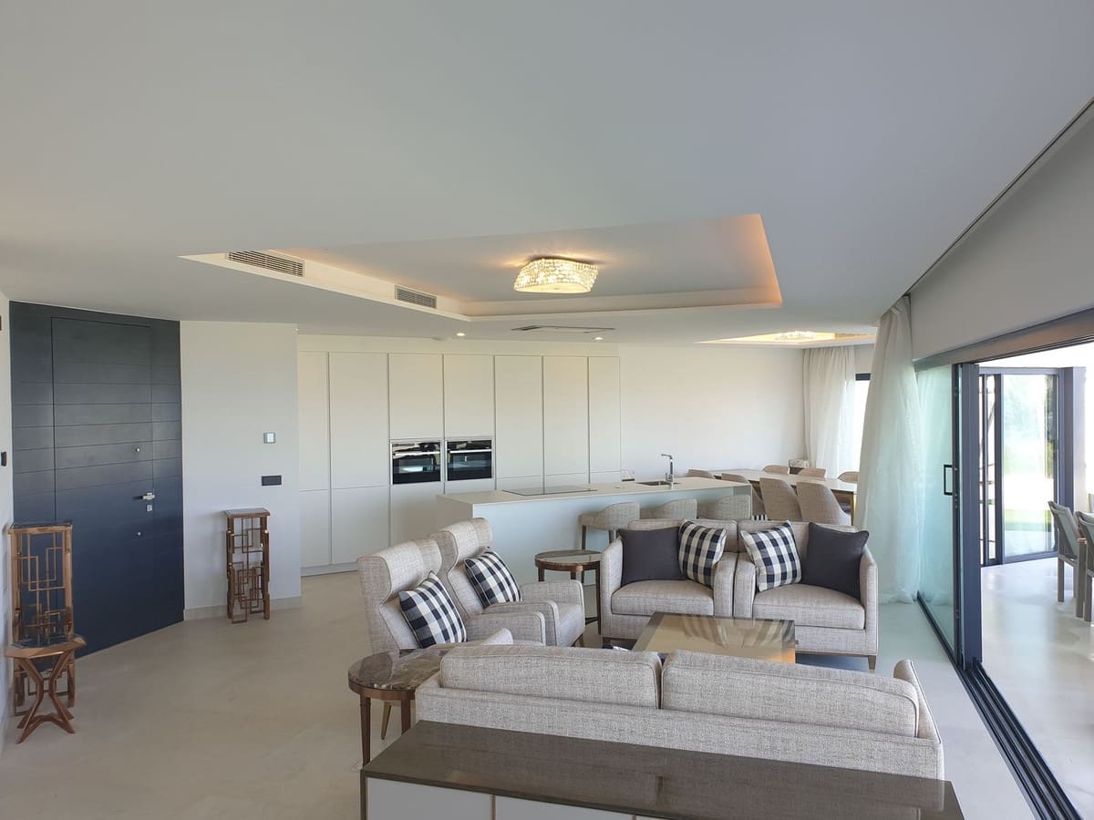 3 chambre Appartement à vendre à Estepona avec piscine garage - 3 450 000 € (Ref: 10144946)