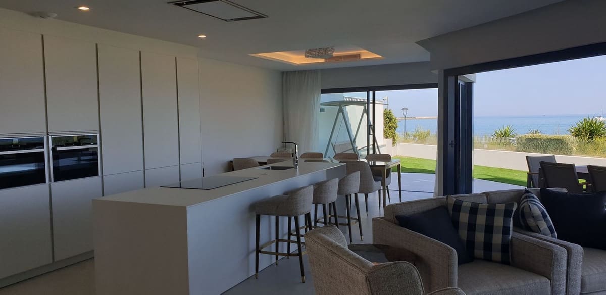 3 chambre Appartement à vendre à Estepona avec piscine garage - 3 450 000 € (Ref: 10144946)