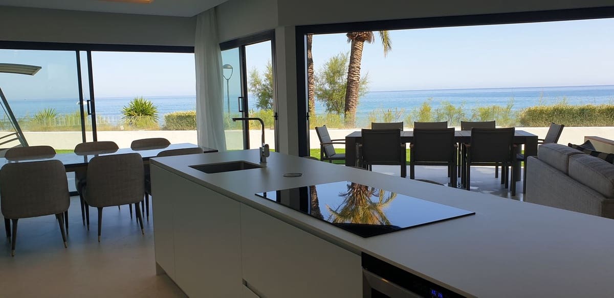 3 chambre Appartement à vendre à Estepona avec piscine garage - 3 450 000 € (Ref: 10144946)